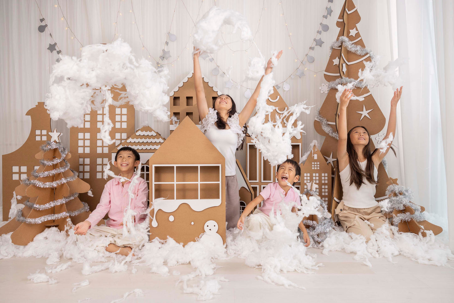 Sustainable Mini Christmas Family Photoshoot