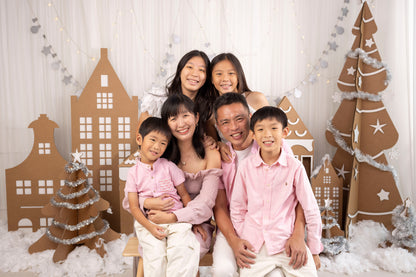 Sustainable Mini Christmas Family Photoshoot